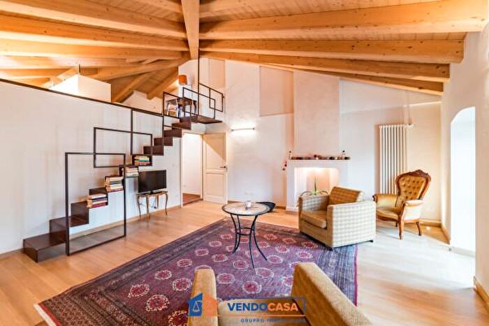 Case in Vendita e in Affitto - 3