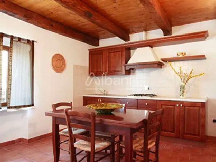 Casa bilocale in vendita in Fivizzano