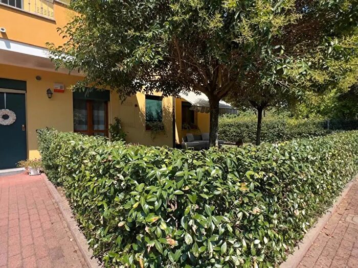 Appartamento trilocale in vendita in Via Mandolare, Ospedaletto Euganeo