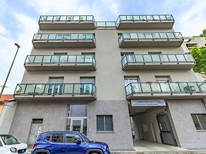 Appartamento trilocale in affitto in VIA FERRARIS, San Carlo Stazione, Monza