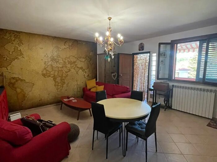 Appartamento trilocale in vendita in Santa Maria A Monte