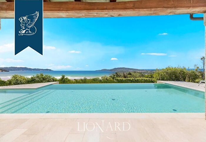 Casa quadrilocale in vendita in San Teodoro