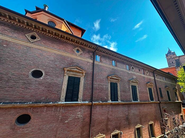 Appartamento quadrilocale in affitto in Via delle Donzelle, Centro Storico, Bologna
