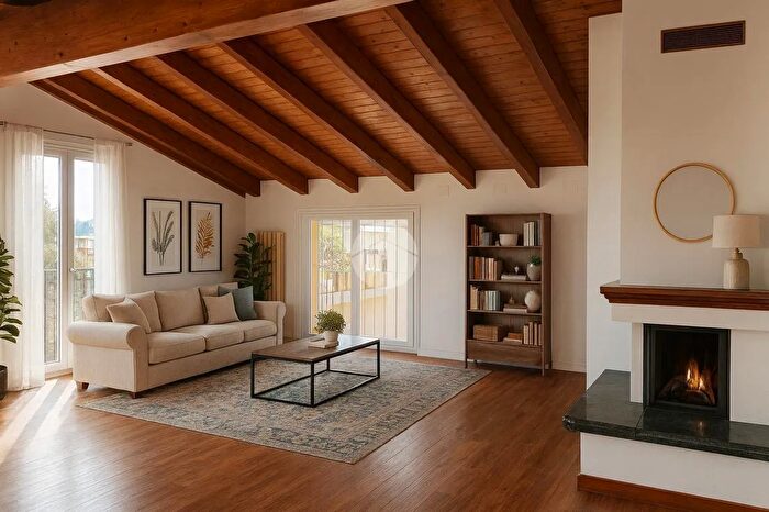 Appartamento trilocale in vendita in Via Repubblica, Cabiate