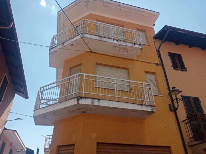 Appartamento bilocale in vendita in Via Umberto Cosmo, Corio