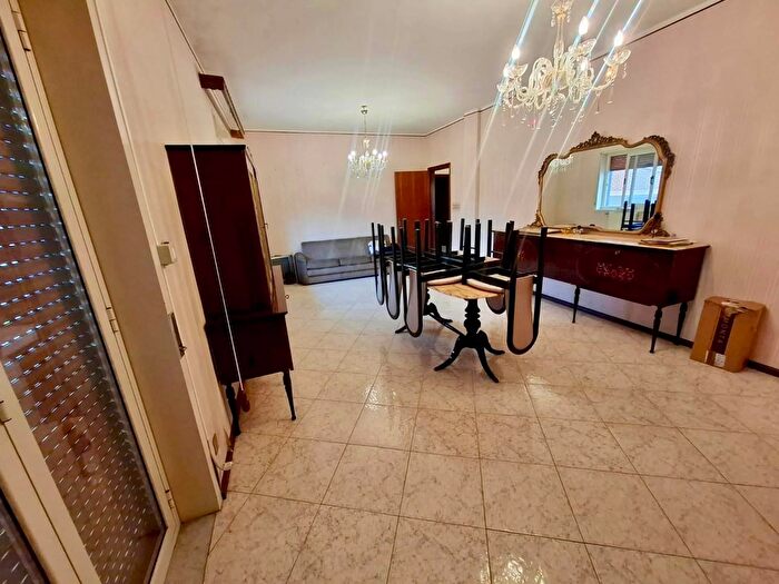 Appartamento quadrilocale in vendita in Via Umberto, San Gregorio Di Catania