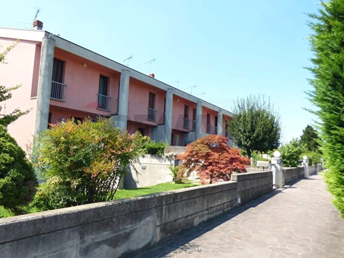 Appartamento bilocale in vendita in Via Europa, Guidizzolo