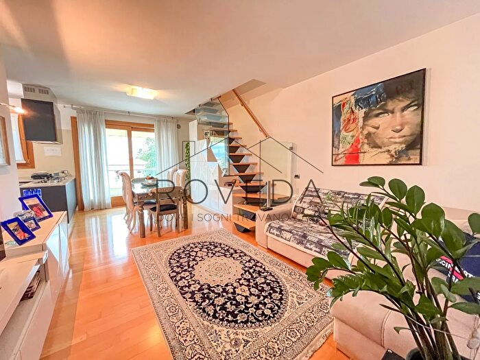 Appartamento trilocale in vendita in Via Schiavonia, Preganziol