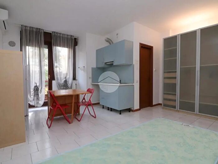 Appartamento monolocale in vendita in Via Fratelli Bandiera, Rho