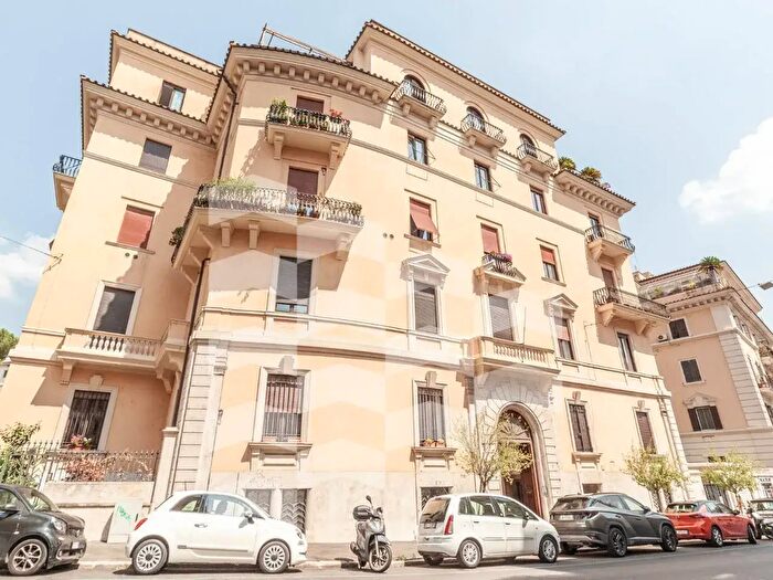 Appartamento bilocale in vendita in Via Lima, Roma