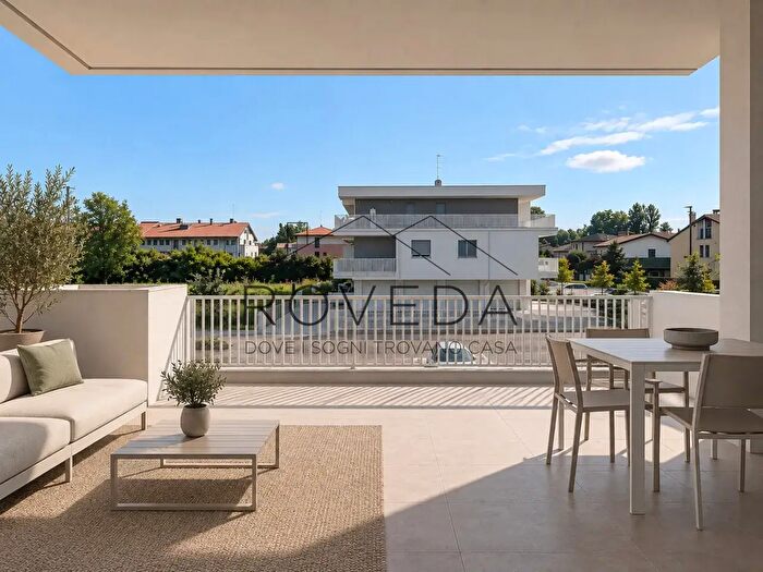 Appartamento trilocale in vendita in Via Roma, Carbonera
