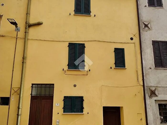 Casa trilocale in vendita in Via dell'Isola, Bastia Umbra