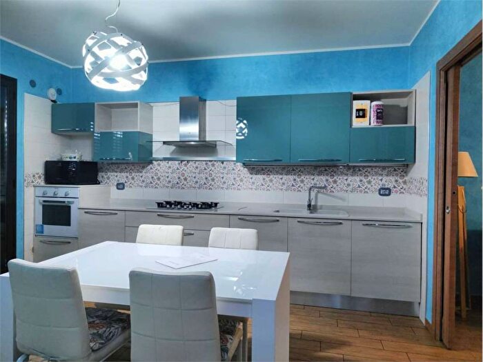 Casa con 6 locali in affitto in Via Sofocle prima traversa, Misterbianco