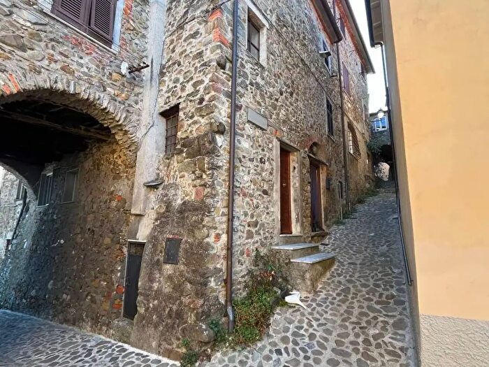 Appartamento monolocale in vendita in Nicola, Luni