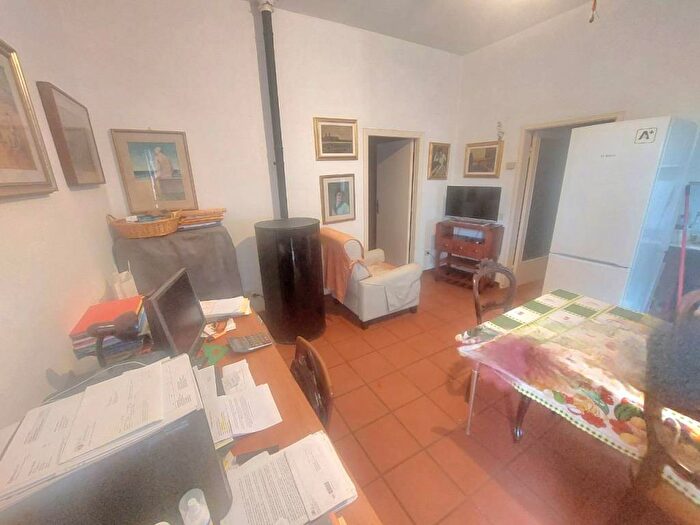 Appartamento trilocale in affitto in Via Caduti di Secchieta, Centro, Reggello