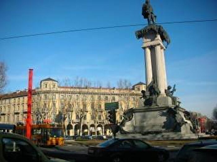 Appartamento con 6 locali in affitto in Largo Vittorio Emanuele II, Piazza Solferino Corso Matteotti, Torino
