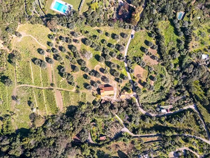 Casa con 11 locali in vendita in Via dei Molini, Monte Argentario