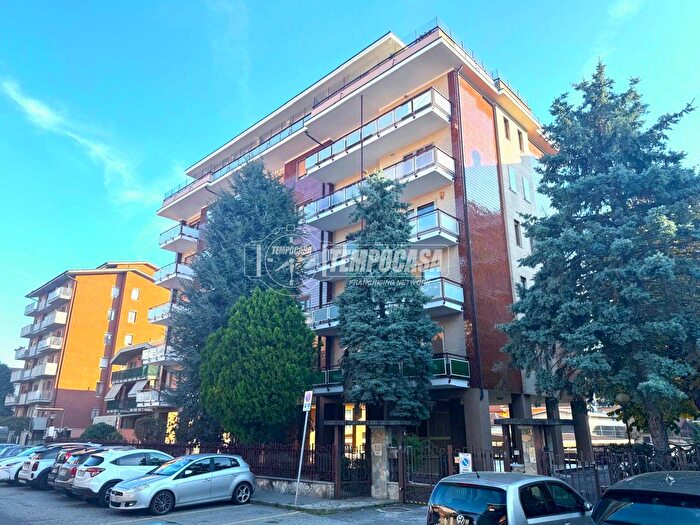 Appartamento quadrilocale in vendita in Via Cesare Battisti, Collegno