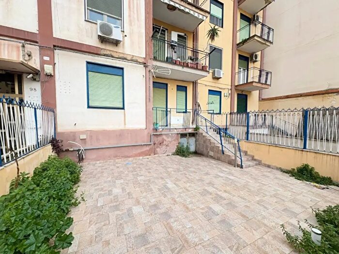 Appartamento bilocale in vendita in Via Sebastiano La Franca, Palermo