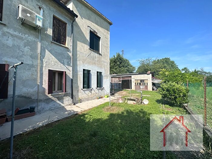 Casa quadrilocale in vendita in Treviso