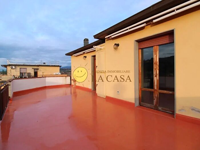 Appartamento con 6 locali in vendita in Figline e Incisa Valdarno