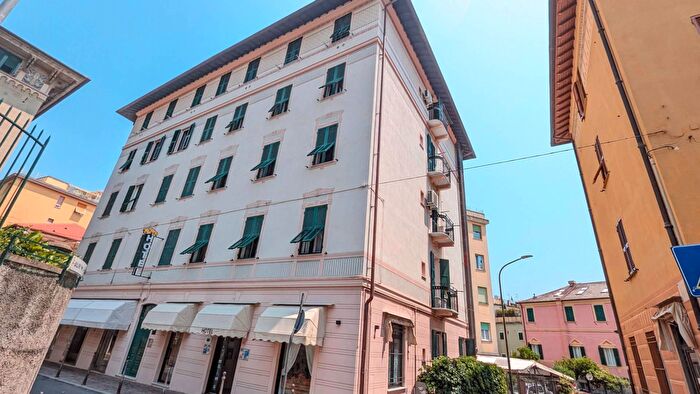 Appartamento bilocale in affitto in Via Olivette, Arenzano