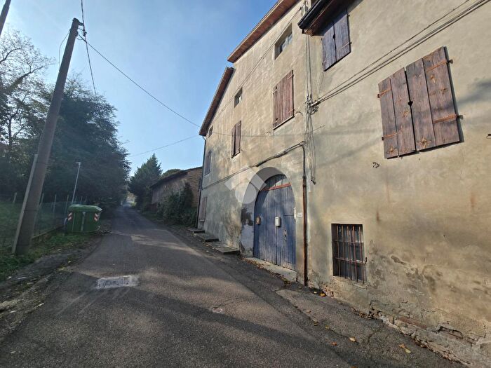 Casa con 6 locali in vendita in Via Maggio XXIV, Traversetolo