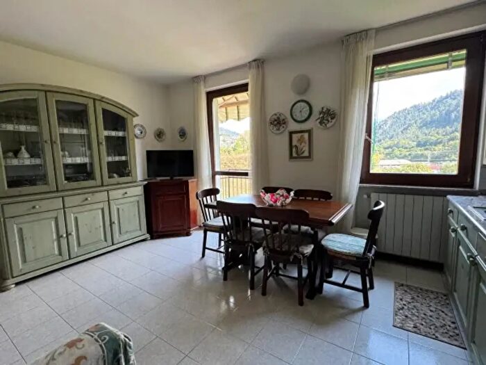 Appartamento bilocale in vendita in Via Vittorio Veneto, Rovetta