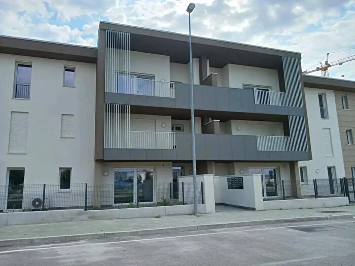 Appartamento bilocale in affitto in Via delle Foibe, San Martino Buon Albergo