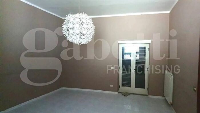 Casa in vendita in Via San Giacomo, San Paolo Bel Sito