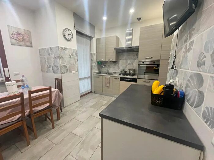 Appartamento quadrilocale in vendita in Via Don G Dieci, Piacenza