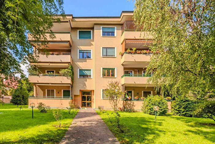 Appartamento trilocale in vendita in Arese