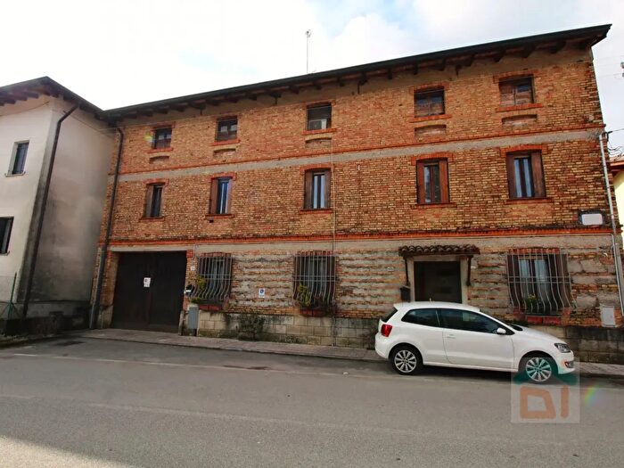 Casa con 6 locali in vendita in Via Udine, Palmanova