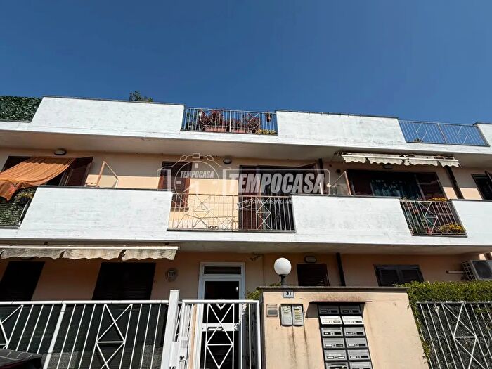 Appartamento trilocale in vendita in Via Grazia Deledda, Tromello