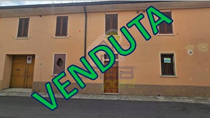 Casa con 5 locali in vendita in Via Bertesi, Casalbuttano Ed Uniti