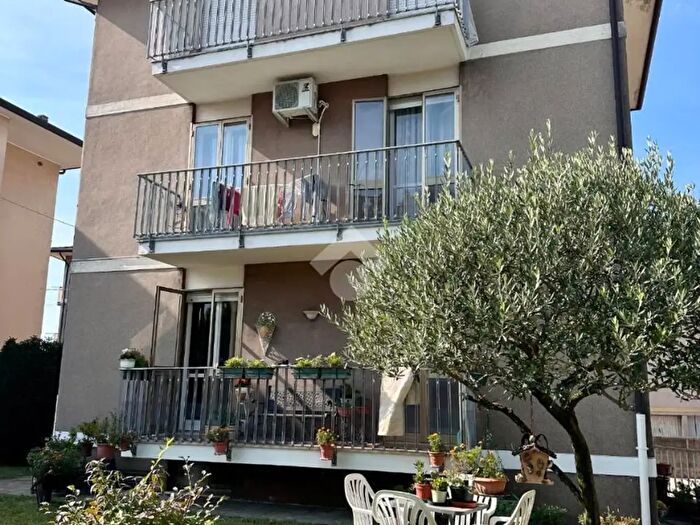 Appartamento trilocale in vendita in Via Monte Grappa, Bassano Del Grappa