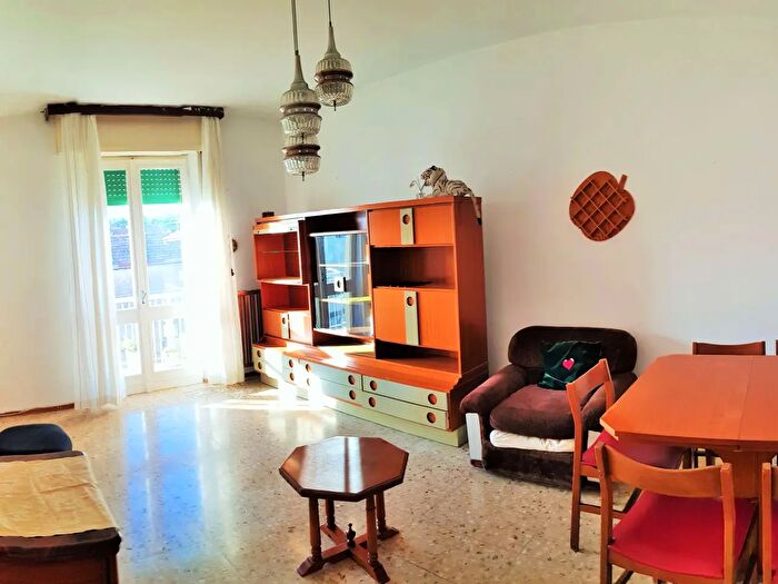 Appartamento bilocale in vendita in Via Cesare Battisti, Invorio