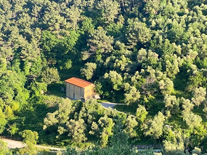 Casa con 6 locali in vendita in San Giuliano Terme