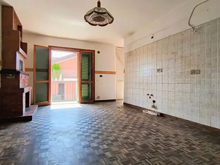 Appartamento trilocale in vendita in Via Francesco Spirito, Giffoni Valle Piana