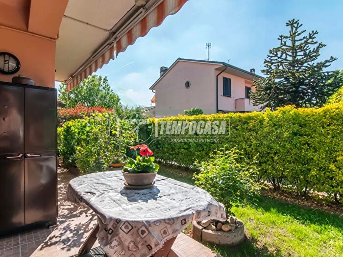 Appartamento quadrilocale in vendita in Via Falcone, Cislago