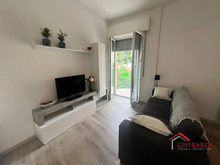 Appartamento con 5 locali in affitto in Via SantElia, Genova