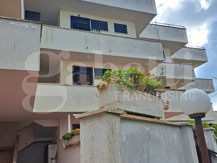 Appartamento bilocale in vendita in Via Diomede, Ardea