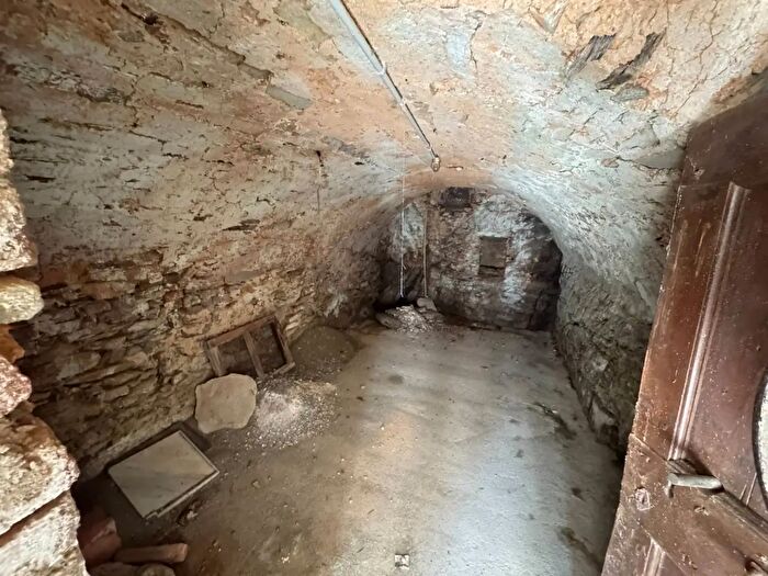 Appartamento con 8 locali in vendita in Via Prime, Montaldo Di Mondovi