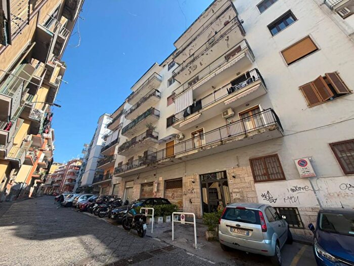 Appartamento trilocale in affitto in Via Gaetano Poli, Portici