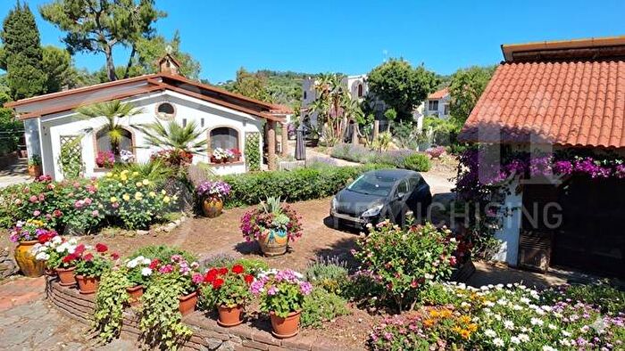 Casa con 5 locali in affitto in Arco Felice, Località la Schiana Damiani, Pozzuoli
