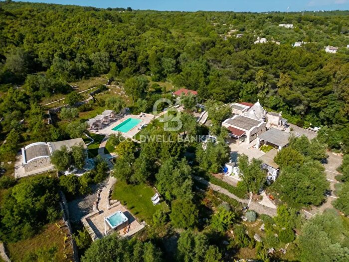 Casa con 7 locali in vendita in Cda Lamia Peroni Snc, Ostuni