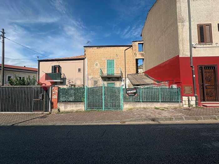 Casa trilocale in vendita in Via Vitulanese Snc, Montesarchio