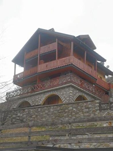 Casa con 6 locali in vendita in Temu'