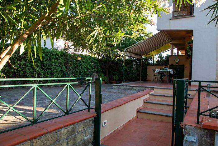 Appartamento quadrilocale in vendita in Via dei Carbonari, Montalto Di Castro