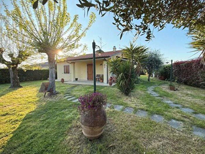 Casa con 5 locali in vendita in Via Crociale, Pietrasanta